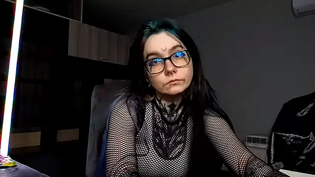 HighelikeGirl online show from 19, 10, 2025