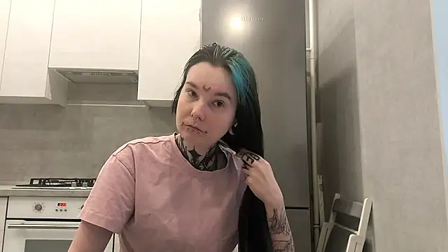 HighelikeGirl online show from 18, 1, 2026