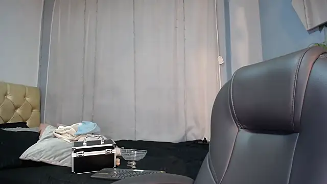 Lulugh  online show from 3, 12, 2025