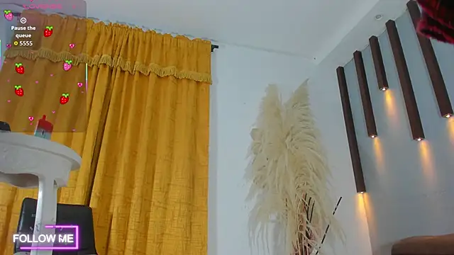 Miss Angel0 online show from 21, 12, 2025