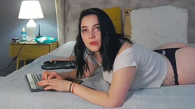 Leah Brooks online show from 7, 1, 2026