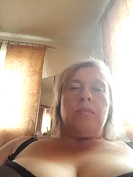 Snapshot of Catherine372311 chatting on 9, 9, 2025 Catherine372311 online show from 9, 9, 2025