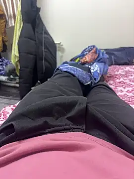 Snapshot of bigbulllaksh chatting on 9, 10, 2025 bigbulllaksh online show from 9, 10, 2025