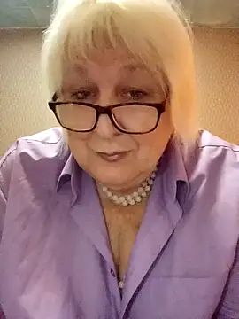 Alexia64231 online show from 27, 10, 2025