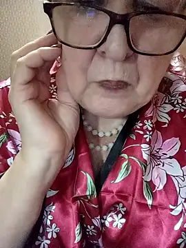 Alexia64231 online show from 5, 11, 2025