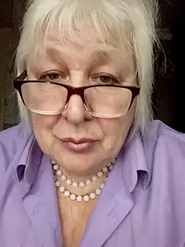 Alexia64231 online show from 17, 11, 2025