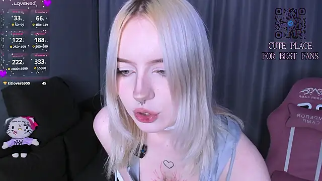 Snapshot of godlikegirlyy chatting on 16, 3, 2026 godlikegirlyy online show from 16, 3, 2026