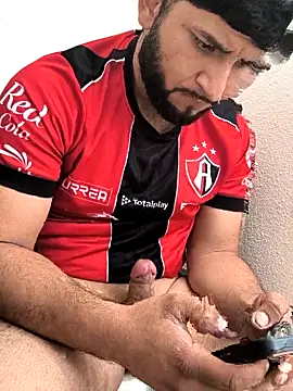 Julians26ne online show from 2, 4, 2026