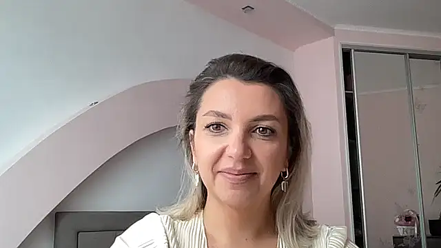 Snapshot of Beautysoul_ chatting on 14, 9, 2025 Beautysoul  online show from 14, 9, 2025