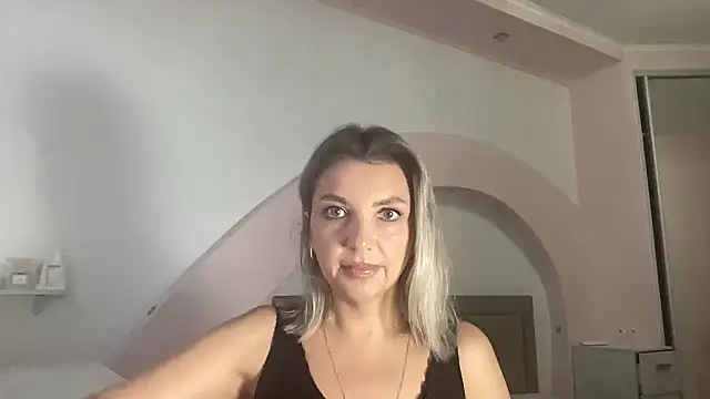 Snapshot of Beautysoul_ chatting on 19, 9, 2025 Beautysoul  online show from 19, 9, 2025