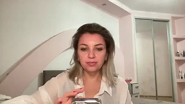 Snapshot of Beautysoul_ chatting on 25, 10, 2025 Beautysoul  online show from 25, 10, 2025