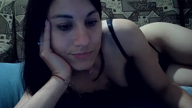 kiss lovely  online show from 16, 5, 2026