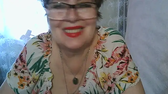 Snapshot of VeronicaGold511 chatting on 8, 7, 2026 VeronicaGold511 online show from 8, 7, 2026