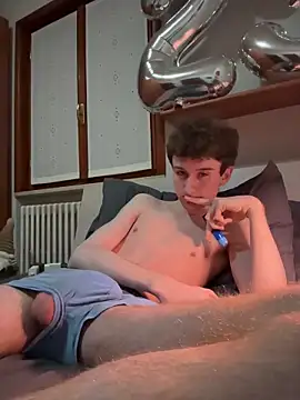 Snapshot of twinkethan07 chatting on 23, 3, 2026 twinkethan07 online show from 23, 3, 2026