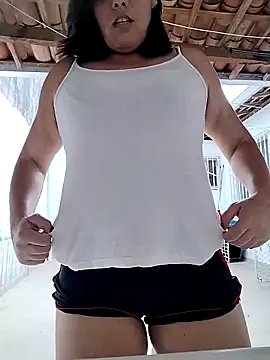 Bellapotencia1985 online show from 22, 9, 2025