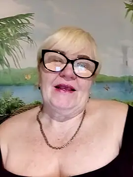 VioletSweet5566 online show from 8, 4, 2026