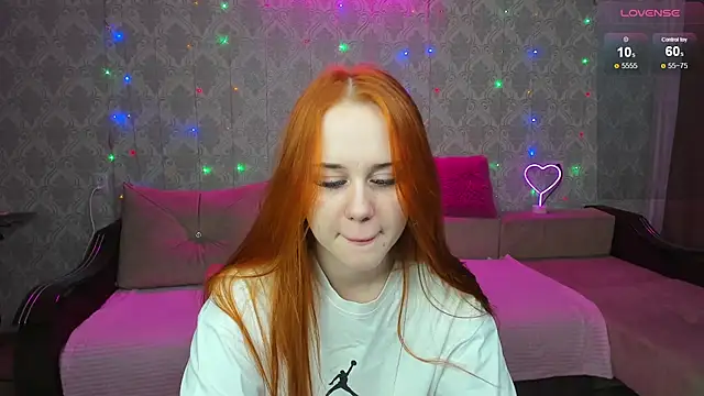 Molly Kitty online show from 25, 9, 2025