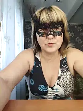 Snapshot of AliceGold5231 chatting on 29, 10, 2025 AliceGold5231 online show from 29, 10, 2025