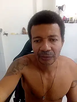 moreno25centimetro online show from 19, 9, 2025