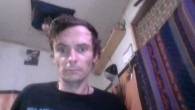 Snapshot of RichardW chatting on 3, 11, 2025 RichardW online show from 3, 11, 2025