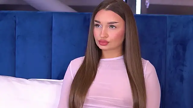 MillaSerene online show from 9, 10, 2025