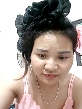 Snapshot of Heulwen-22 chatting on 14, 9, 2025 Heulwen-22 online show from 14, 9, 2025