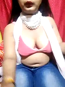 Snapshot of Babe_Doll04 chatting on 28, 9, 2025 Babe Doll04 online show from 28, 9, 2025