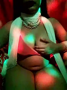 Snapshot of Babe_Doll04 chatting on 2, 10, 2025 Babe Doll04 online show from 2, 10, 2025
