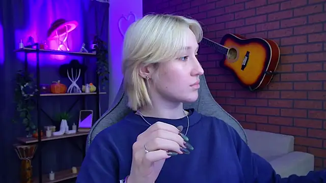 Snapshot of CinBellamy chatting on 9, 1, 2026 CinBellamy online show from 9, 1, 2026