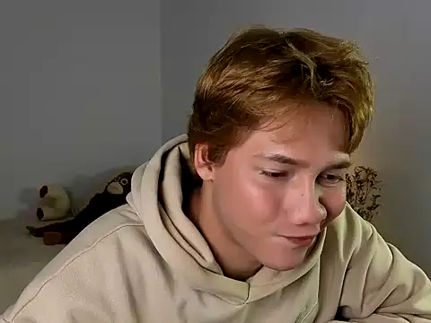 Snapshot of ConnieVarela chatting on 15, 12, 2025 ConnieVarela online show from 15, 12, 2025