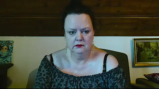 TiffanyMature online show from 6, 2, 2026