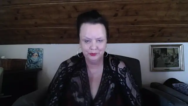 TiffanyMature online show from 25, 6, 2026