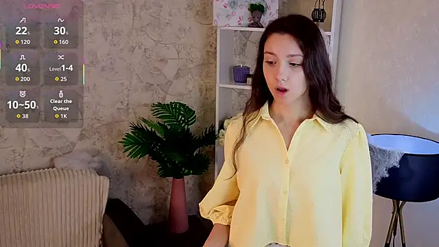 GiseleLamos online show from 2, 11, 2025