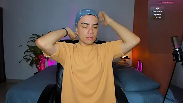 Snapshot of obzidyan chatting on 8, 9, 2025 obzidyan online show from 8, 9, 2025