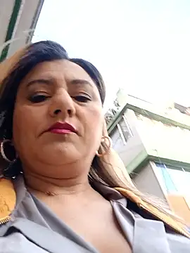 Nataly Foley online show from 30, 10, 2025