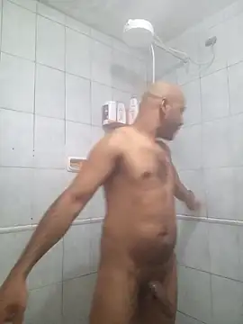 Snapshot of reisloko chatting on 2, 11, 2025 reisloko online show from 2, 11, 2025