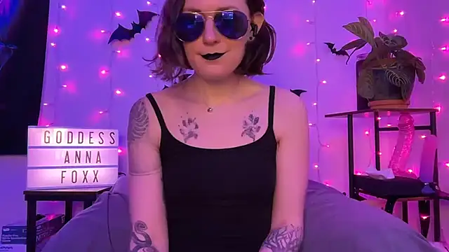 mistressannafoxx online show from 6, 1, 2026