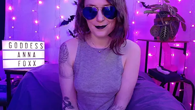 mistressannafoxx online show from 3, 3, 2026