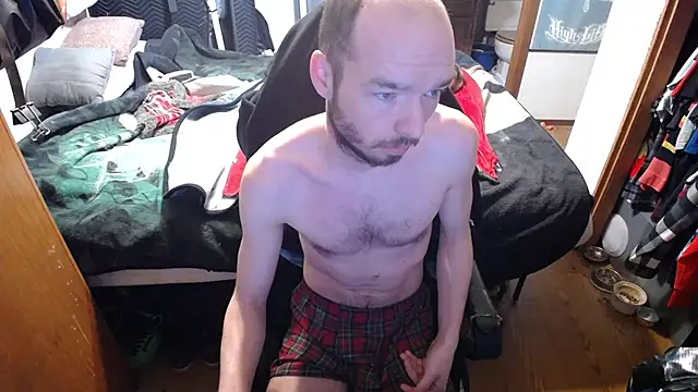 Snapshot of womenhateme69 chatting on 5, 4, 2026 womenhateme69 online show from 5, 4, 2026