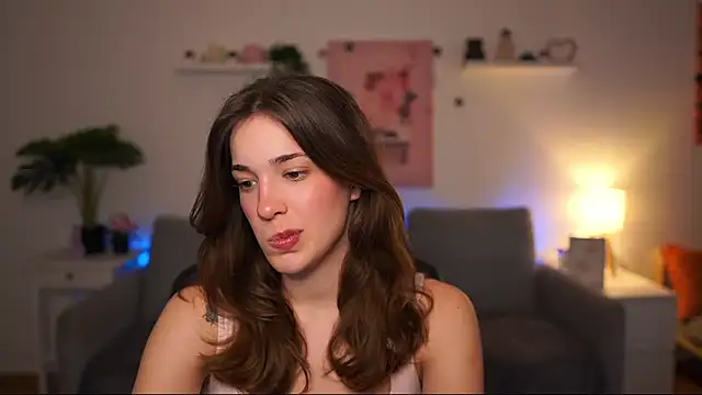 kissie cat online show from 16, 4, 2026