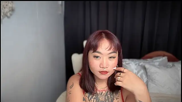 Snapshot of _XXXKittyTingles chatting on 20, 10, 2025 XXXKittyTingles online show from 20, 10, 2025
