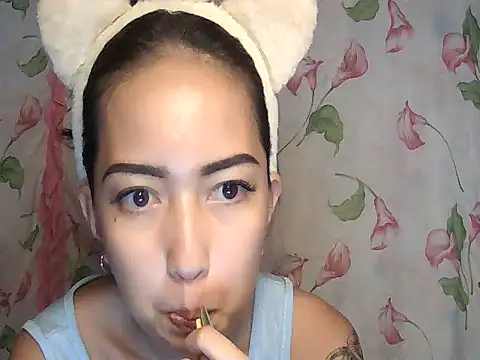 Snapshot of Soft_Angel8 chatting on 8, 7, 2026 Soft Angel8 online show from 8, 7, 2026