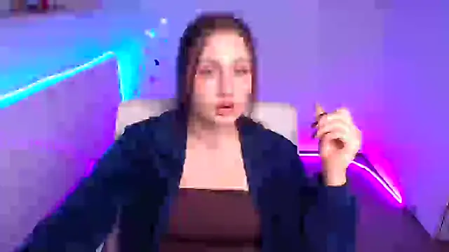 Snapshot of Stefanie_Sweet chatting on 17, 10, 2025 Stefanie Sweet online show from 17, 10, 2025