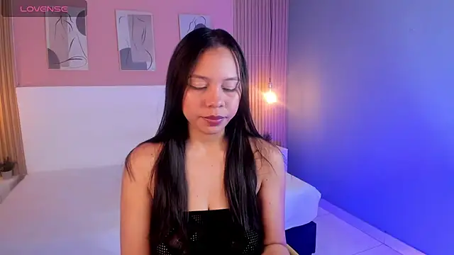 Snapshot of candy_lux30 chatting on 17, 10, 2025 candy lux30 online show from 17, 10, 2025