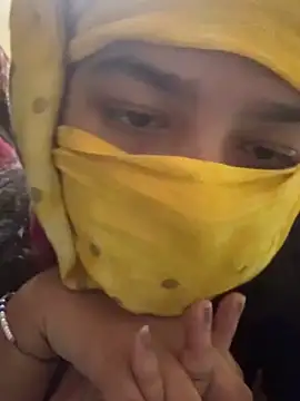 Snapshot of crazy111girl chatting on 18, 9, 2025 crazy111girl online show from 18, 9, 2025