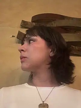 Snapshot of Adry_Bach_ chatting on 28, 9, 2025 Adry Bach online show from 28, 9, 2025