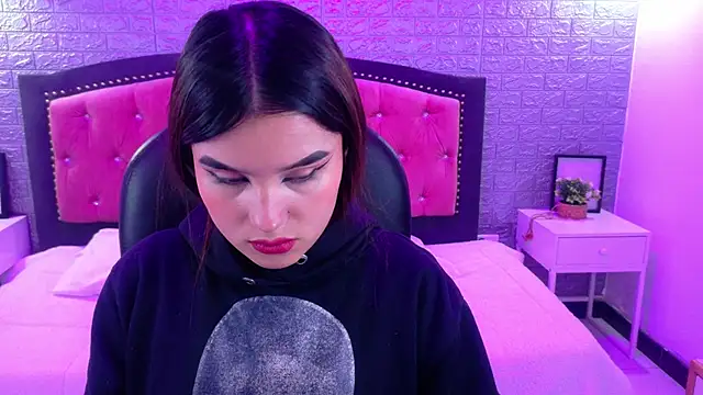 Natalie loffreda online show from 28, 11, 2025