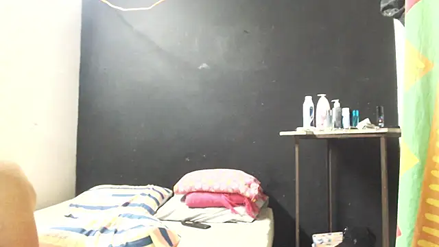 Snapshot of Ana_ThiagoxX chatting on 22, 5, 2026 Ana ThiagoxX online show from 22, 5, 2026