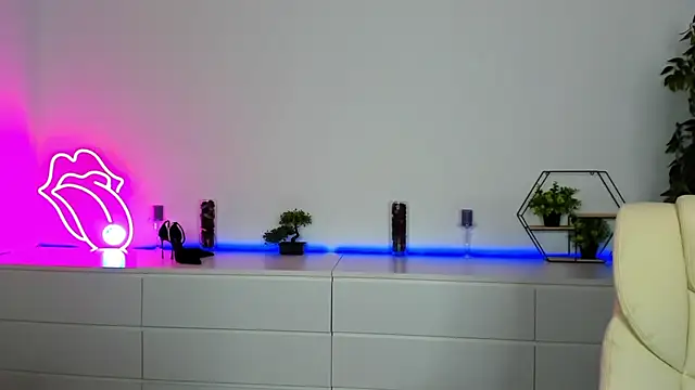 Anna Snows online show from 28, 11, 2025