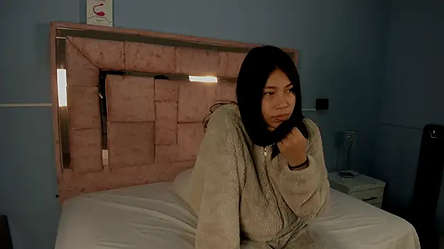 LICKY LOV online show from 9, 10, 2025